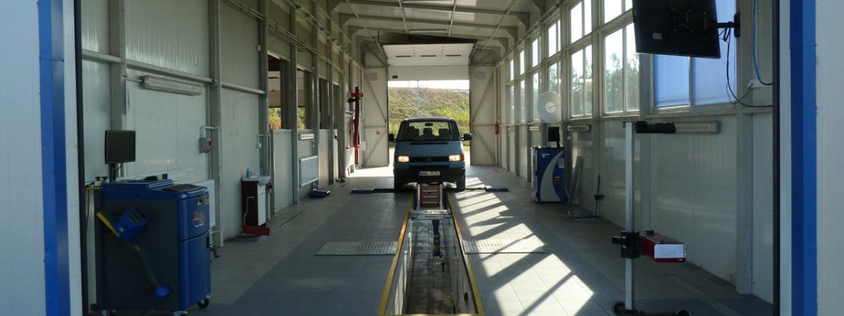 Widok na stanowisko do kontroli pojazdów powyżej 3,5 T oraz pojazdów ciężarowych